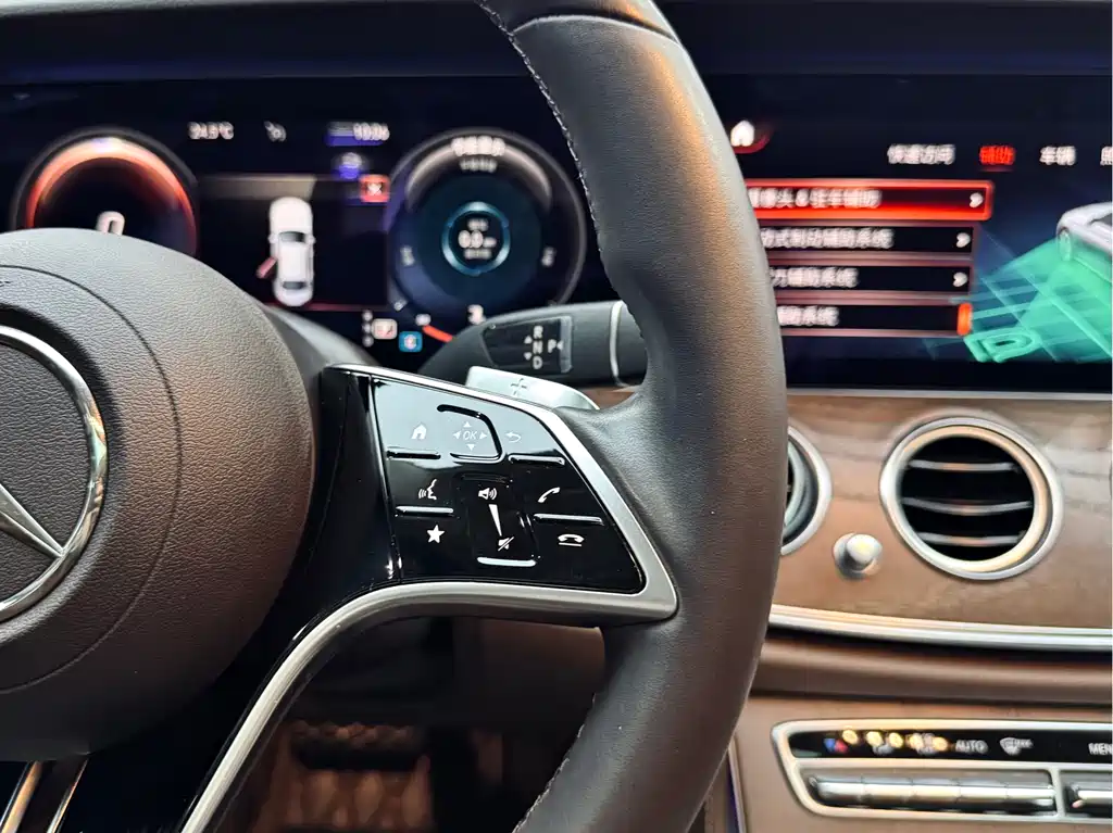 Mercedes-Benz E-Class 2021 — фото 22
