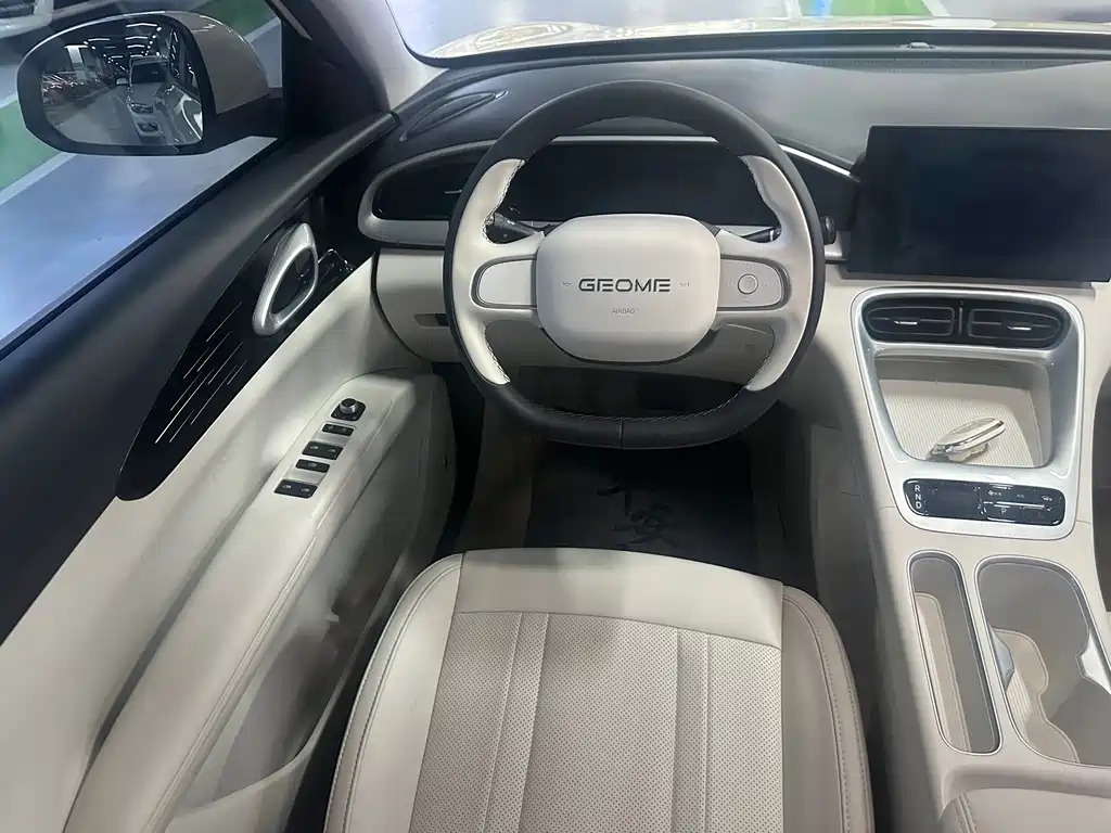 Geely Galaxy Starwish 2025 — фото 10