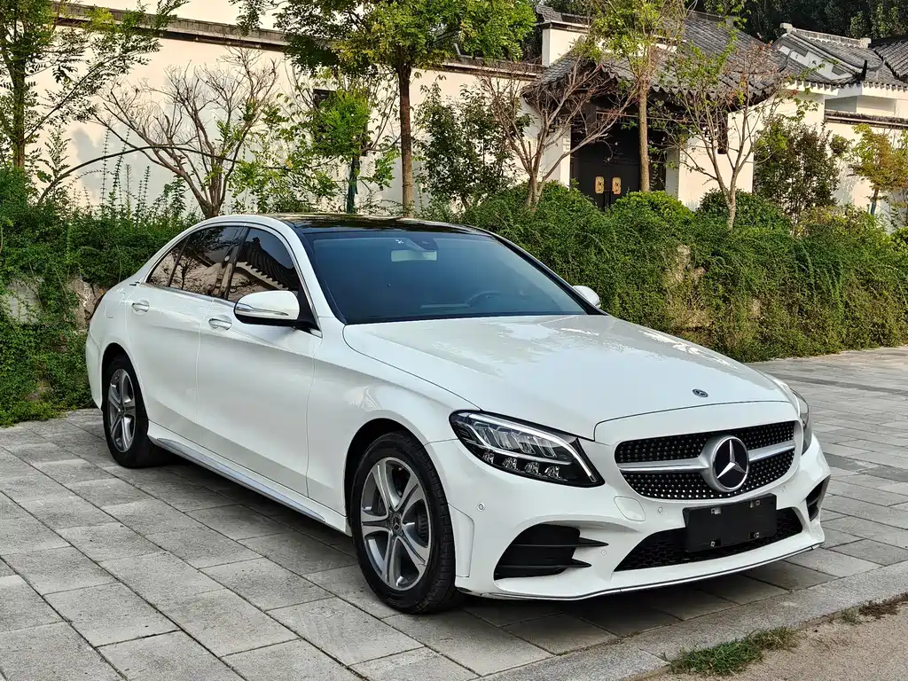 Mercedes-Benz C-Class 2019 — фото 3