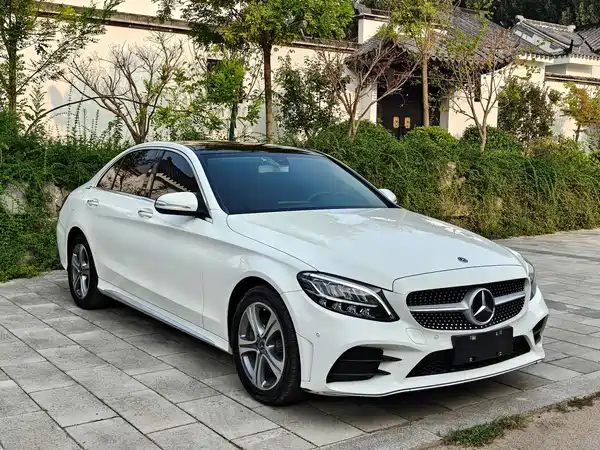 Mercedes-Benz C-Class 2019