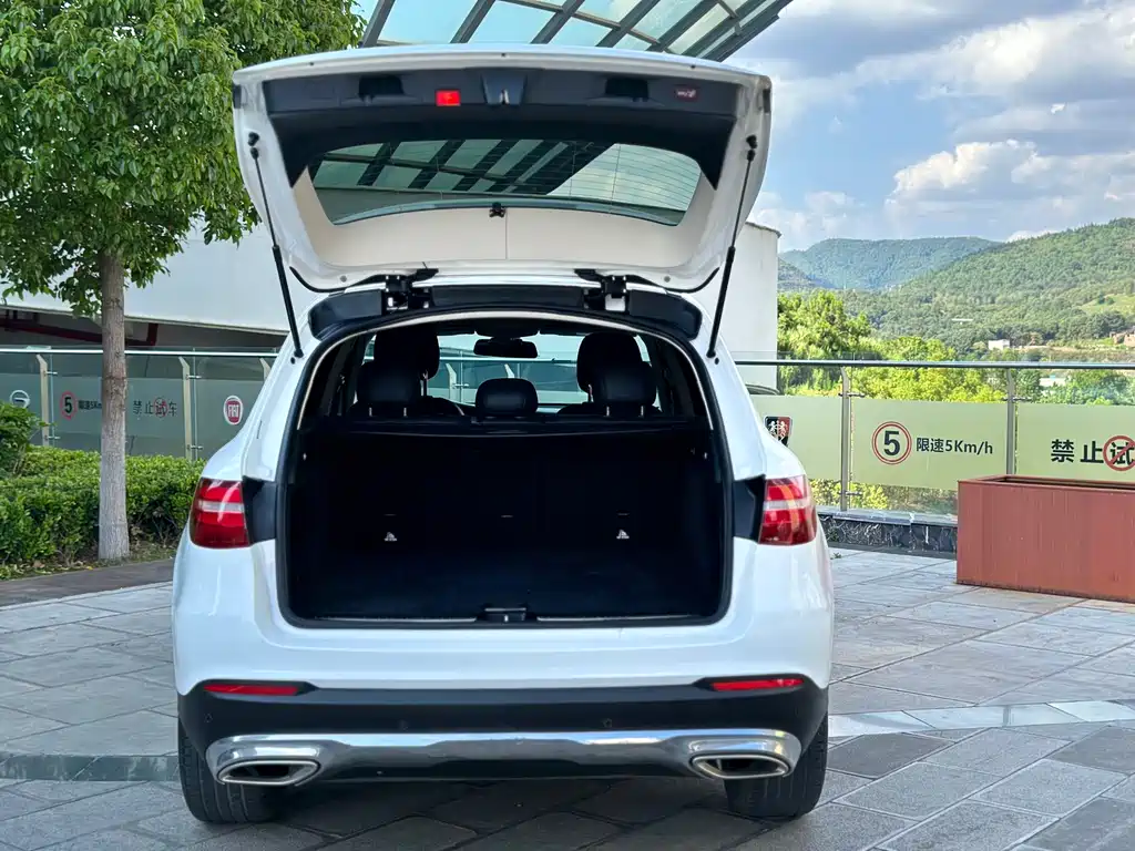 Mercedes-Benz GLC 2019 — фото 19