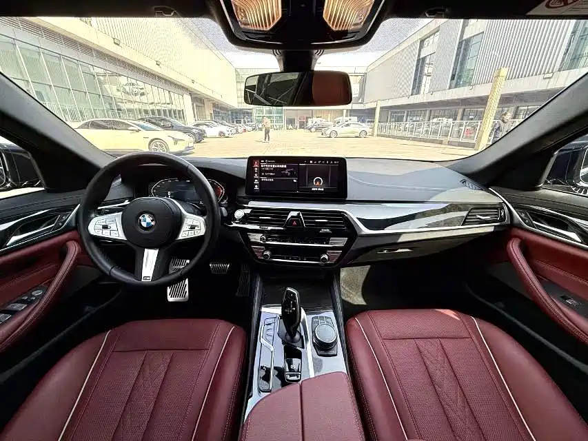 BMW 5 Series 2023