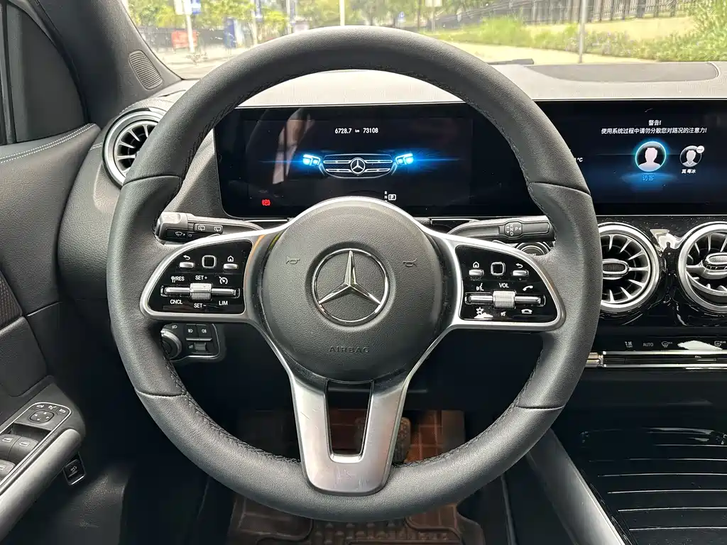 Mercedes-Benz GLA 2023 — фото 13
