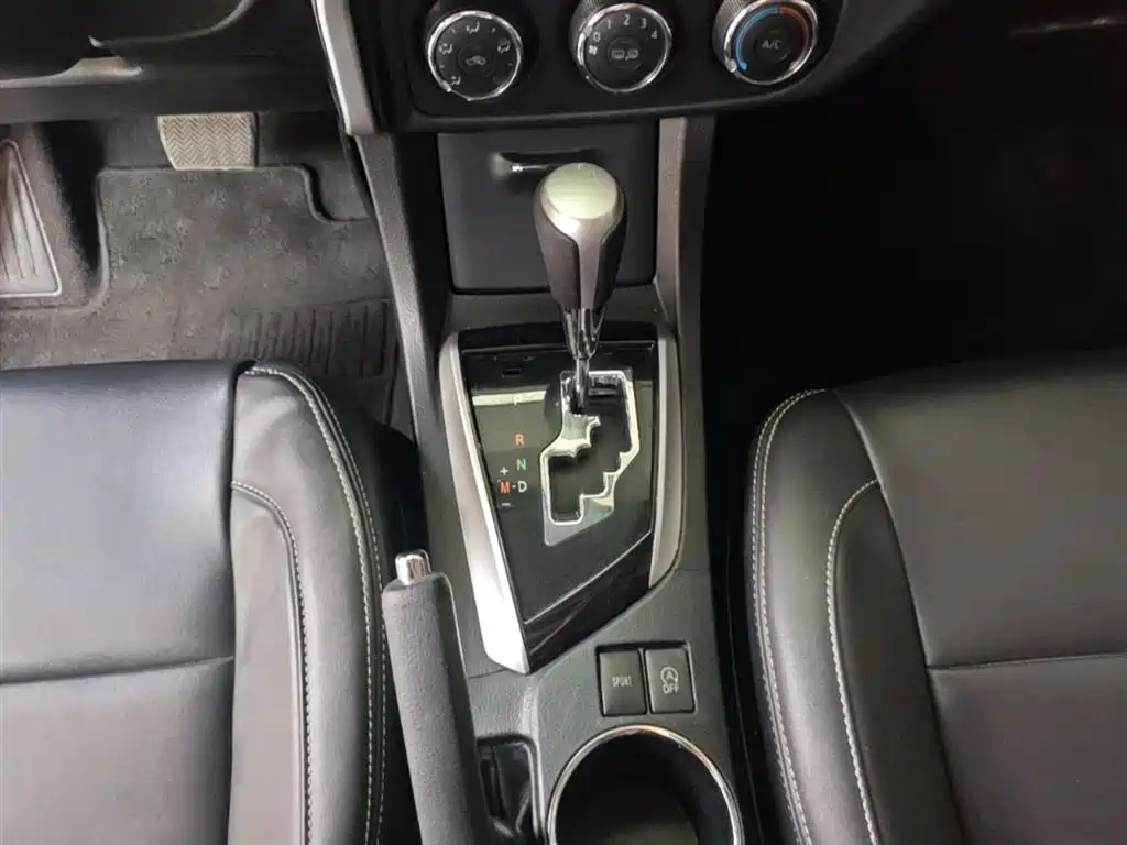 Toyota Corolla 2019 — фото 14