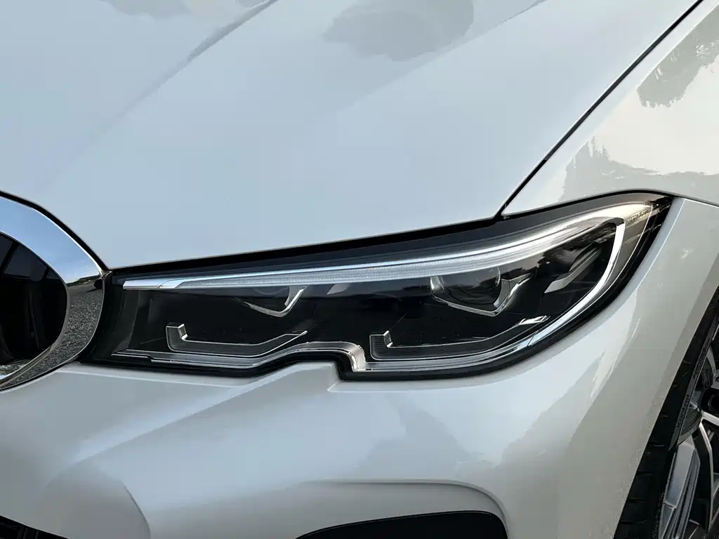 BMW 3 Series 2022