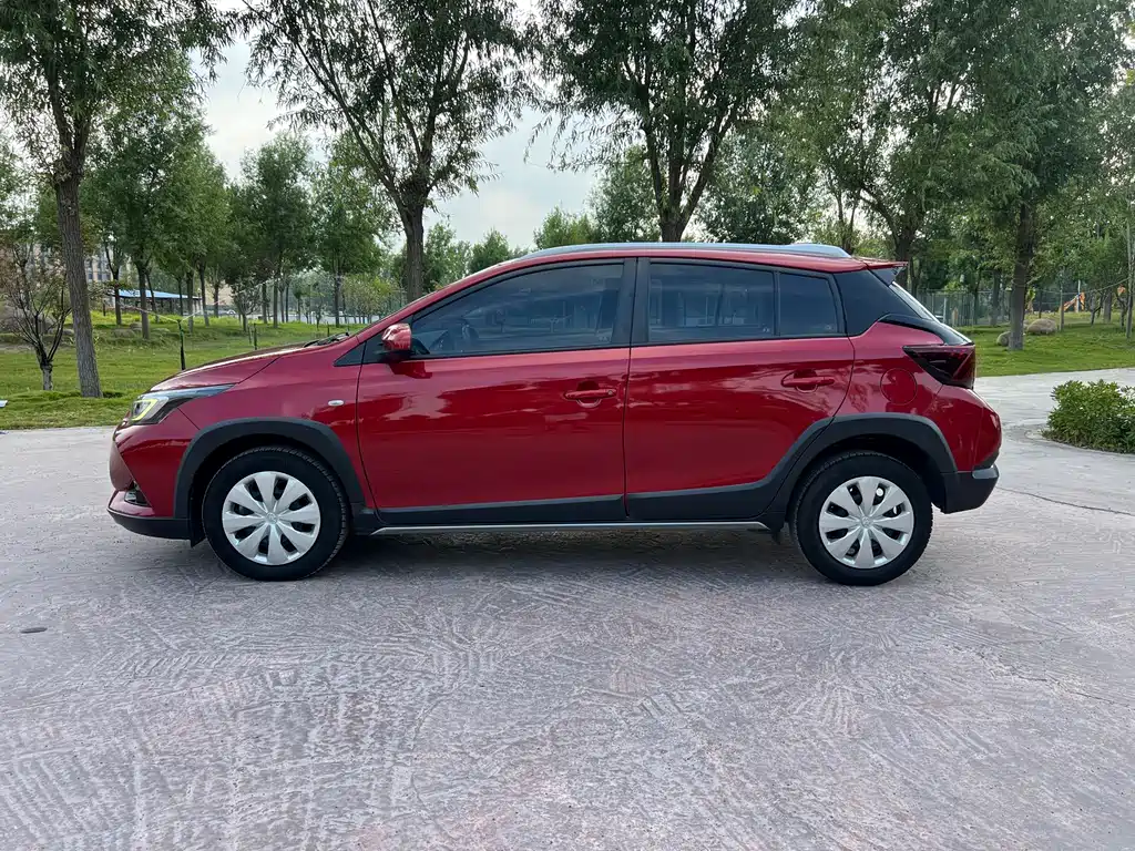 Toyota Yaris L 2019