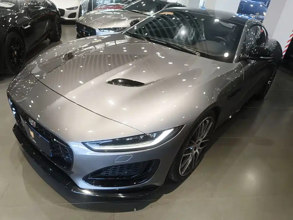 Jaguar F-TYPE 2020 — фото 1