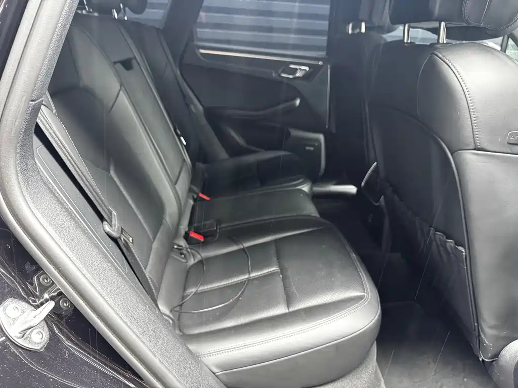 Porsche Macan 2022 — фото 17
