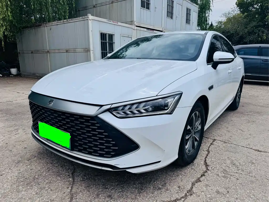 BYD Qin PLUS 2025 — фото 1
