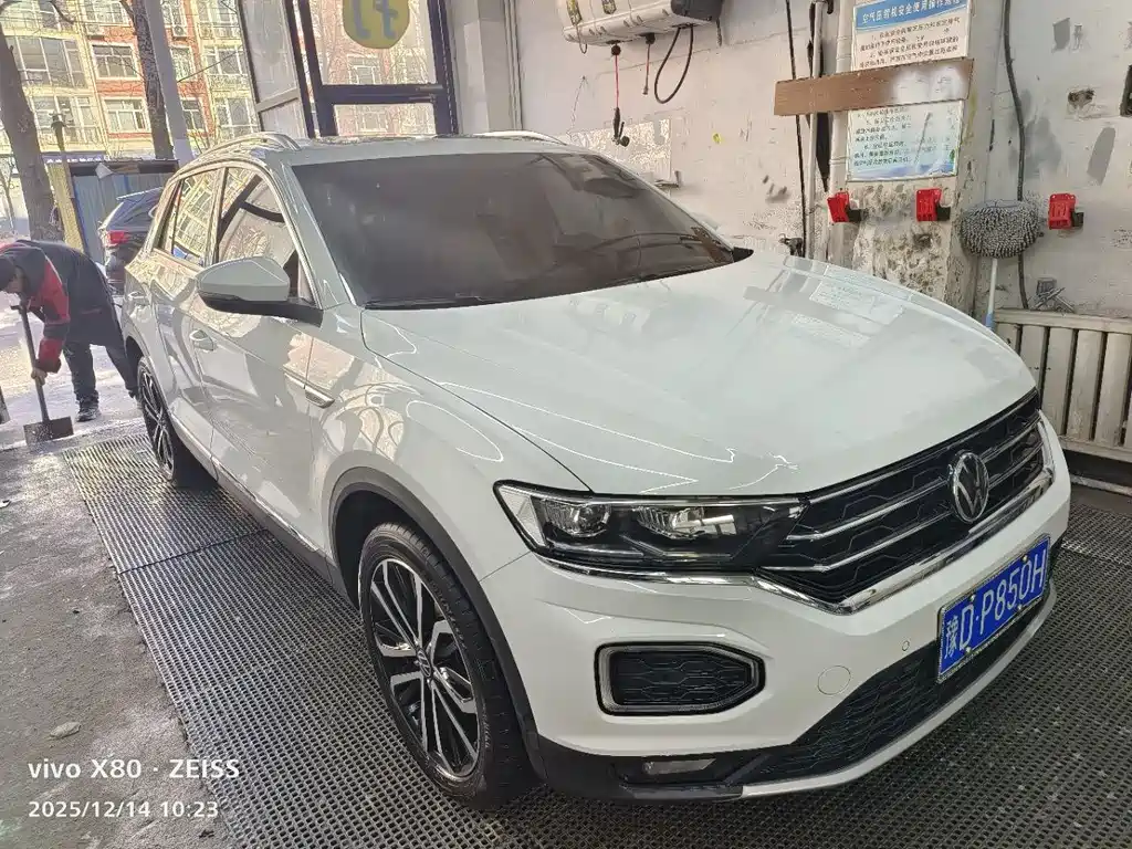 Volkswagen T-Roc 2022 — фото 2