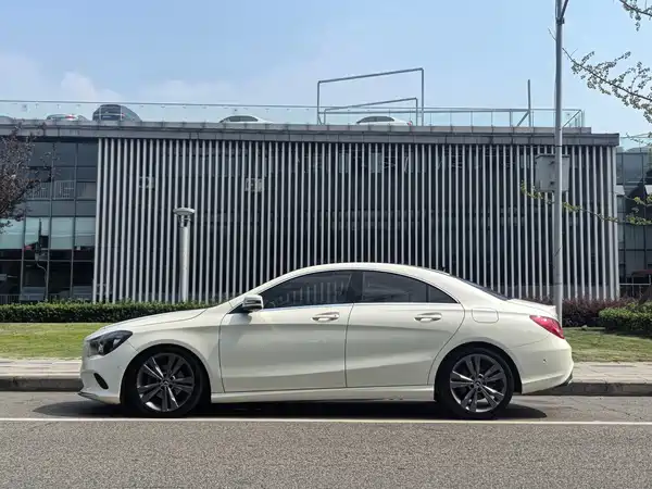 Mercedes-Benz CLA 2018