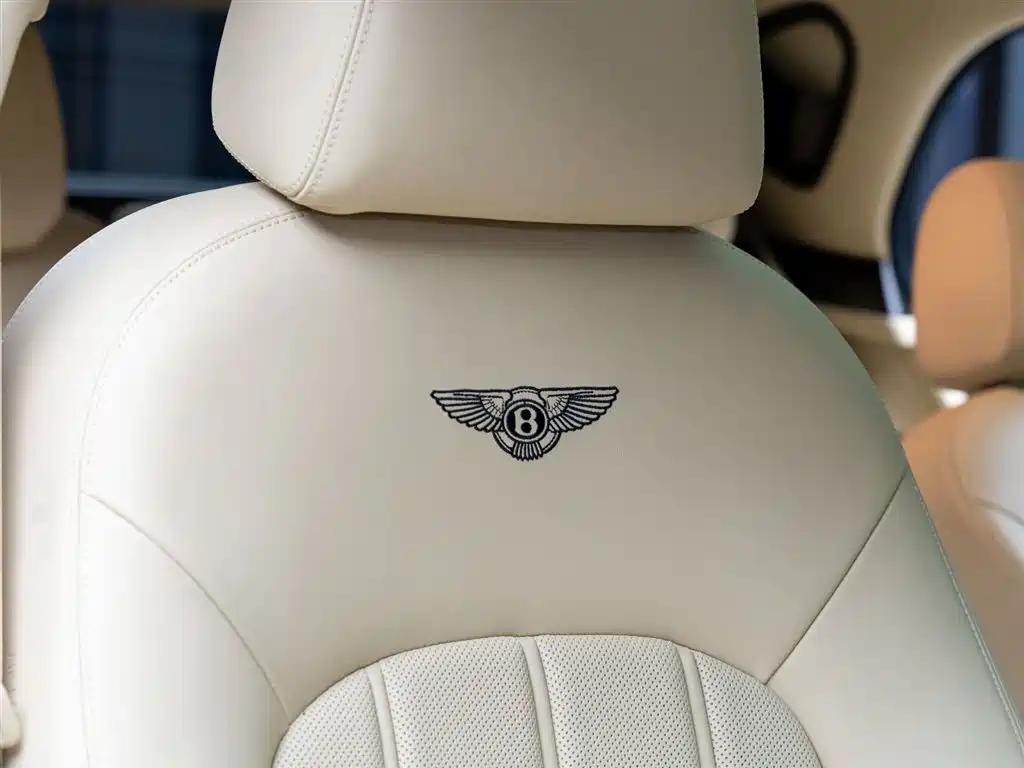Bentley Mulsanne 2016 — фото 15