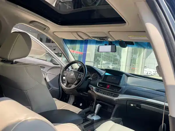 Honda Crosstour 2014