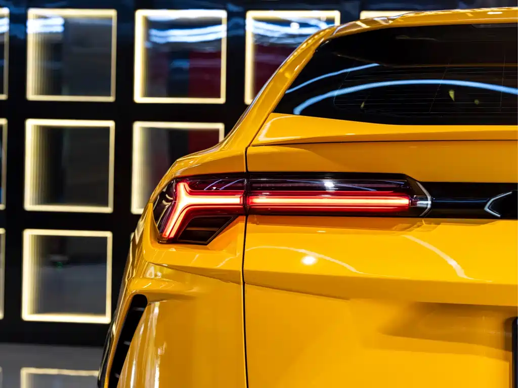 Lamborghini Urus 2020 — фото 10