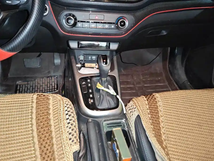 Kia KX3 2015 — фото 16