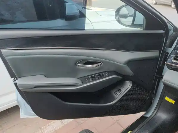 BYD Qin L 2024