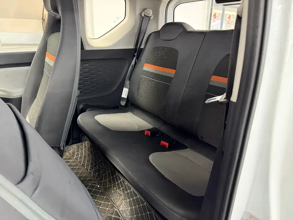 Wuling Hongguang MINIEV 2022 — фото 6