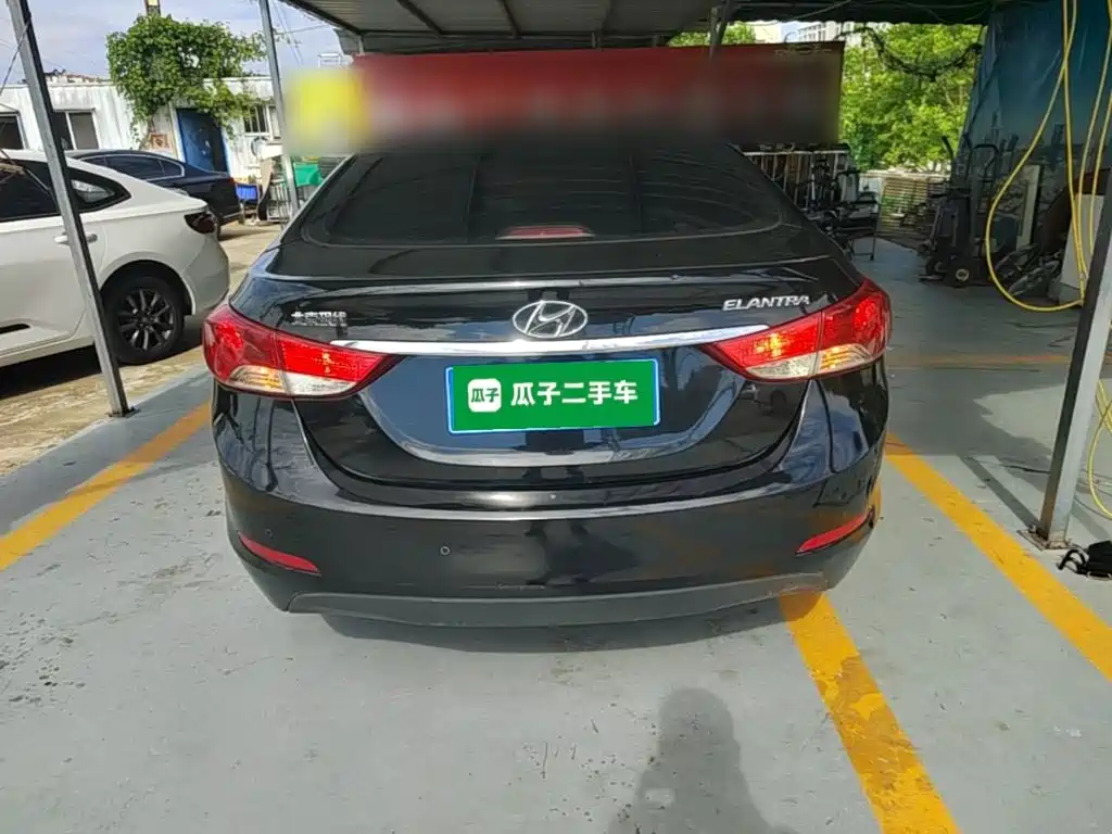 Hyundai Elantra 2015
