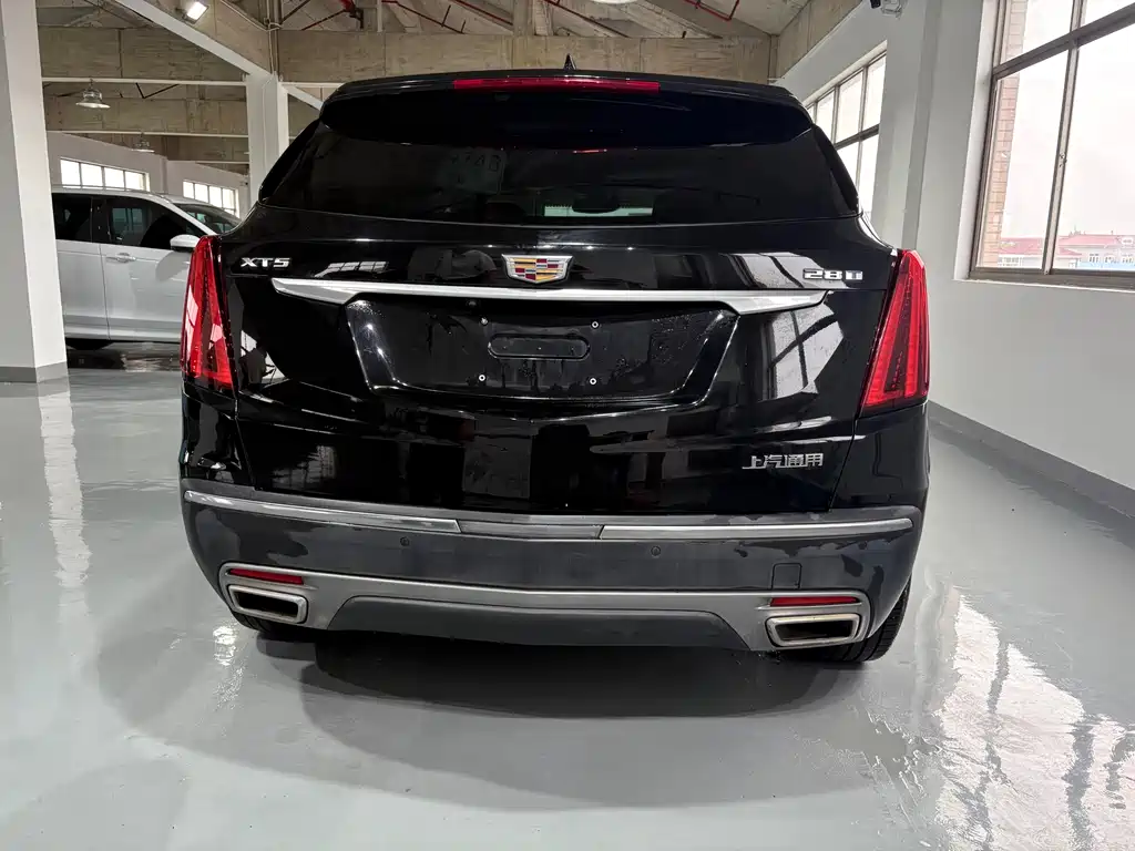 Cadillac XT5 2021 — фото 3