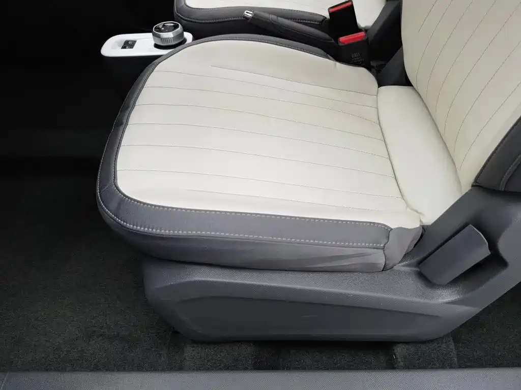 Geely Galaxy Panda 2025 — фото 20