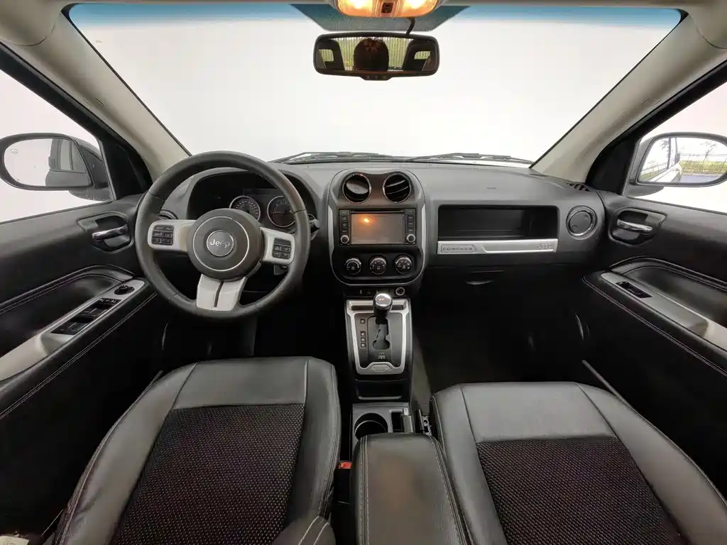 Jeep Compass 2014 — фото 5