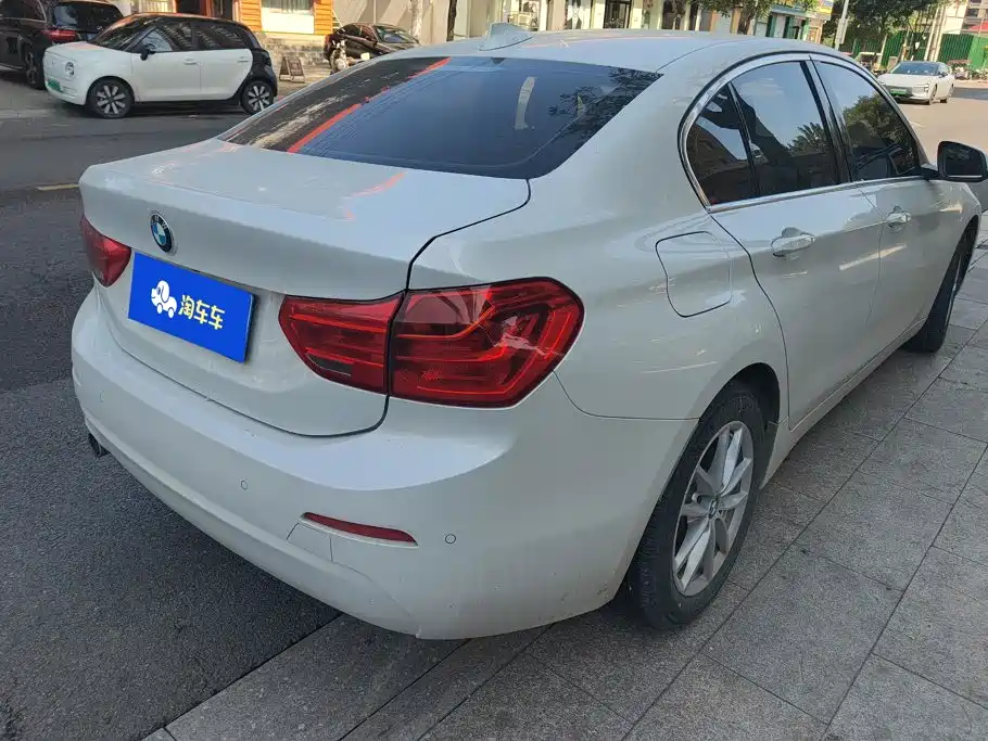 BMW 1 Series 2019