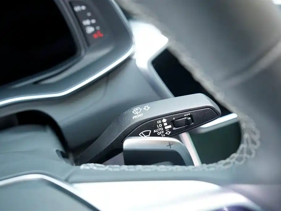 Audi A7L 2023 — фото 27