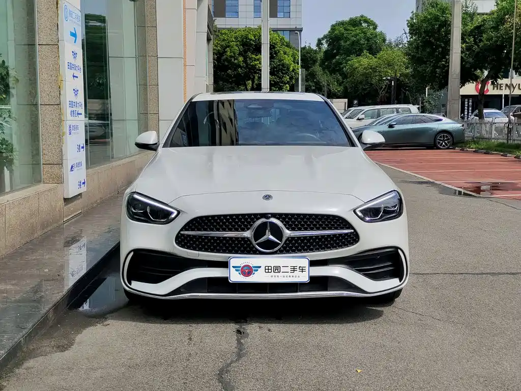 Mercedes-Benz C-Class 2023 — фото 2