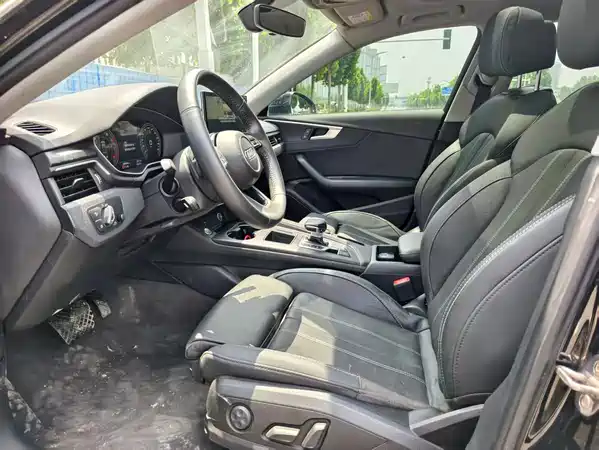 Audi A4L 2020