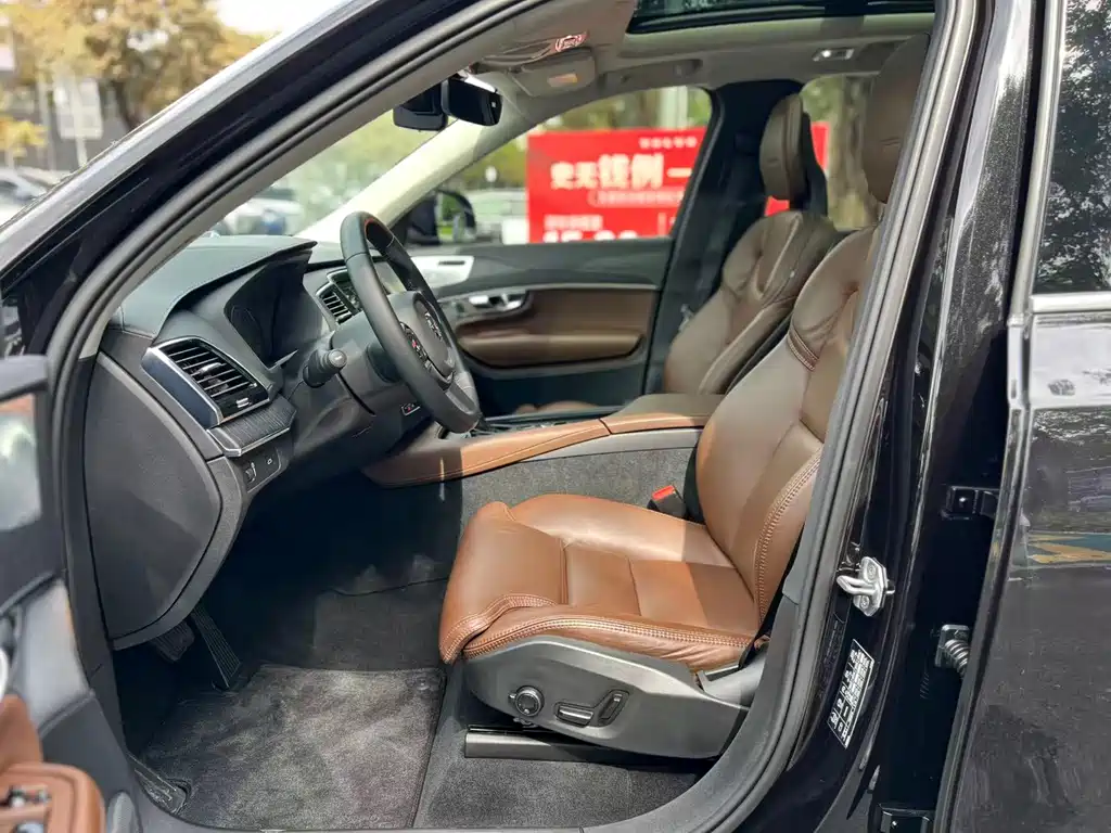 Volvo XC90 2020 — фото 4