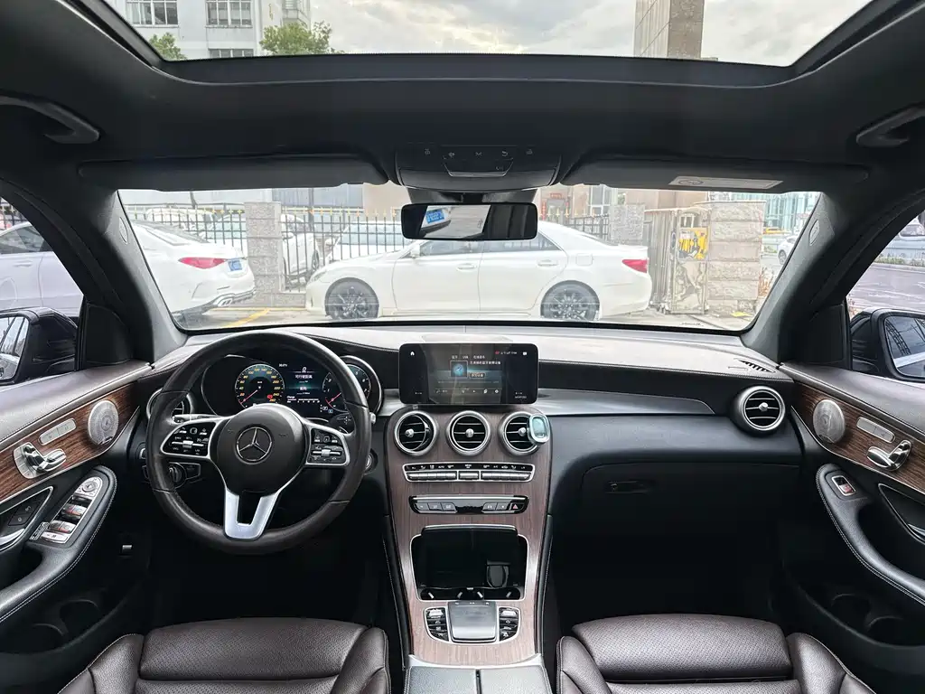 Mercedes-Benz GLC 2021 — фото 14