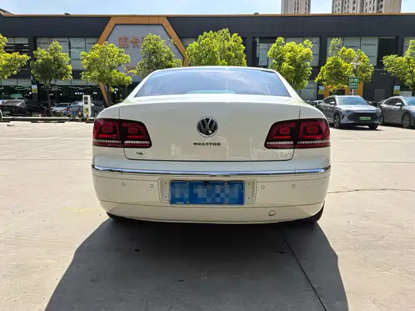 Volkswagen Phaeton 2014