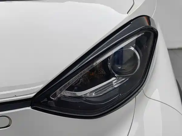 Baojun E100 2020
