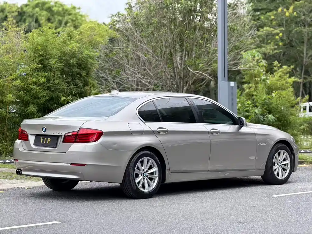 BMW 5 Series 2013 — фото 9