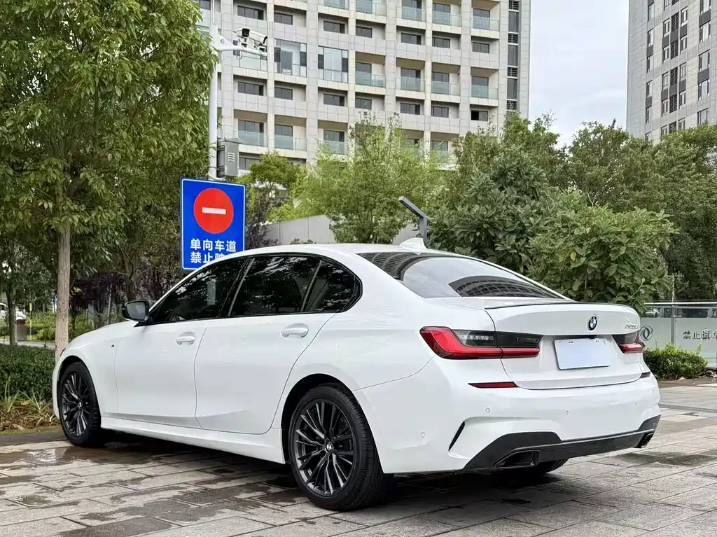 BMW 3 Series 2021