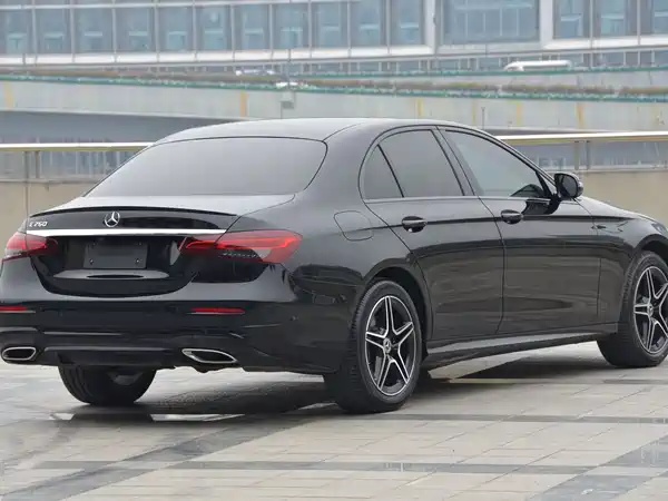 Mercedes-Benz E-Class 2021