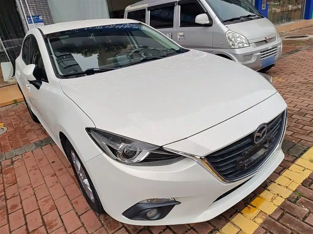 Mazda 3 Axela 2016 — фото 4