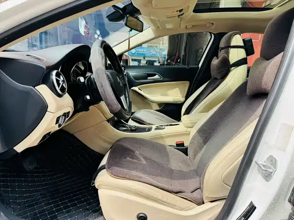 Mercedes-Benz GLA 2016