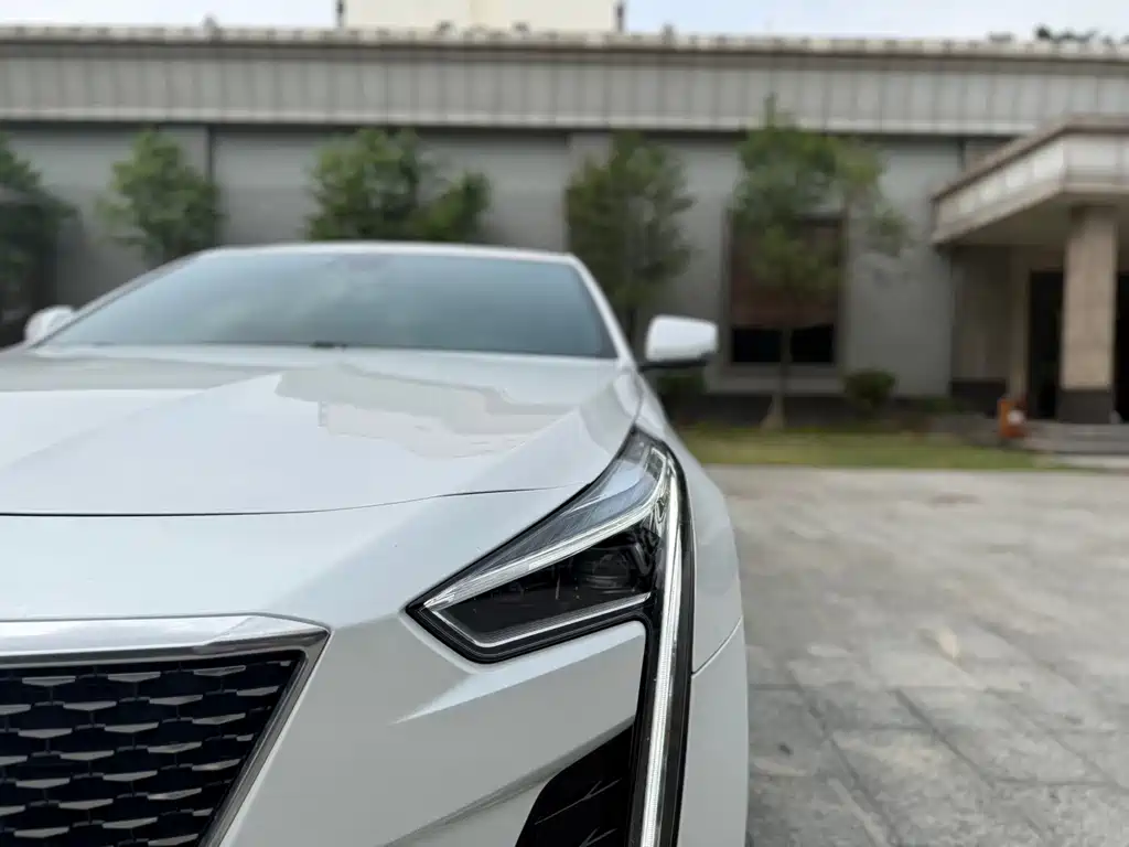 Cadillac CT6 2021 — фото 16