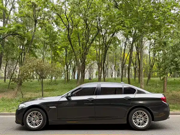 BMW 5 Series 2016