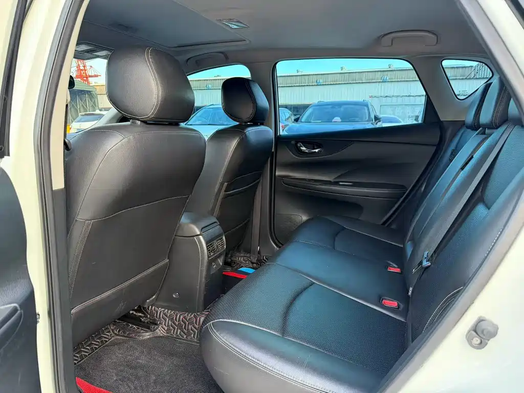 Nissan Tiida 2022