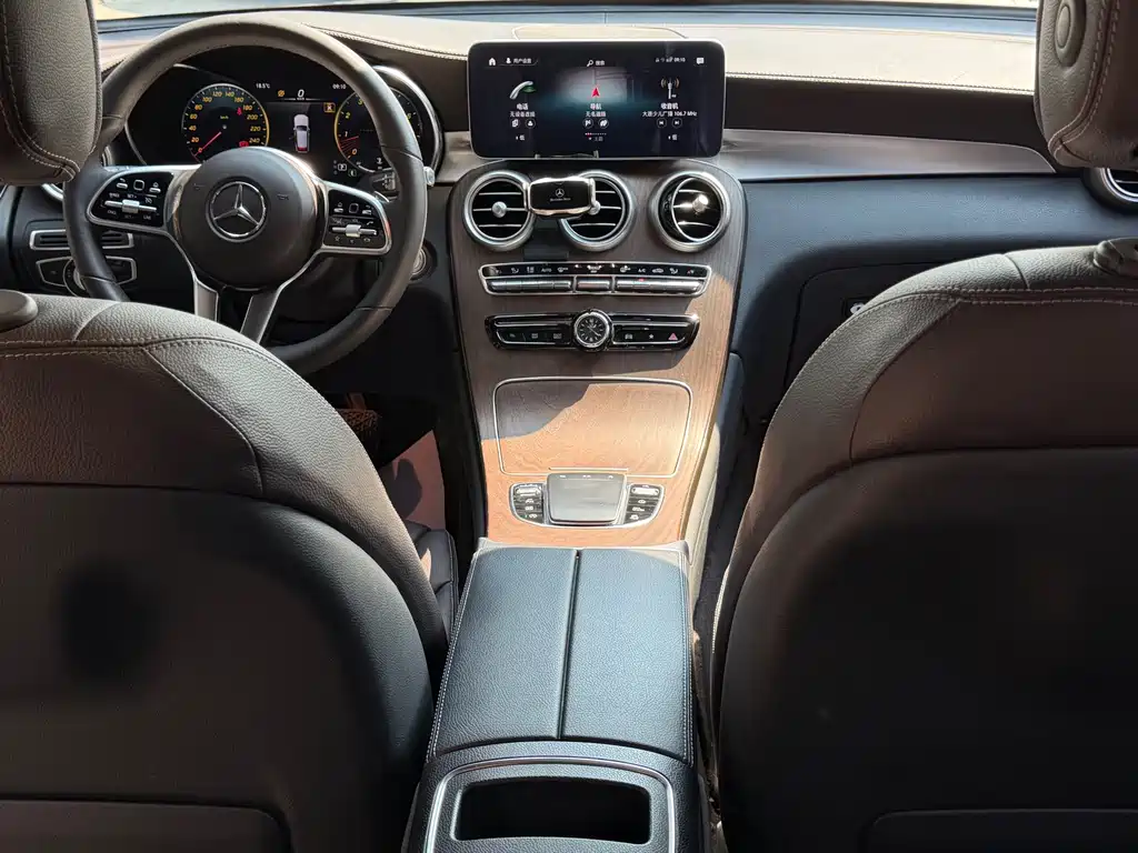 Mercedes-Benz GLC 2022 — фото 17