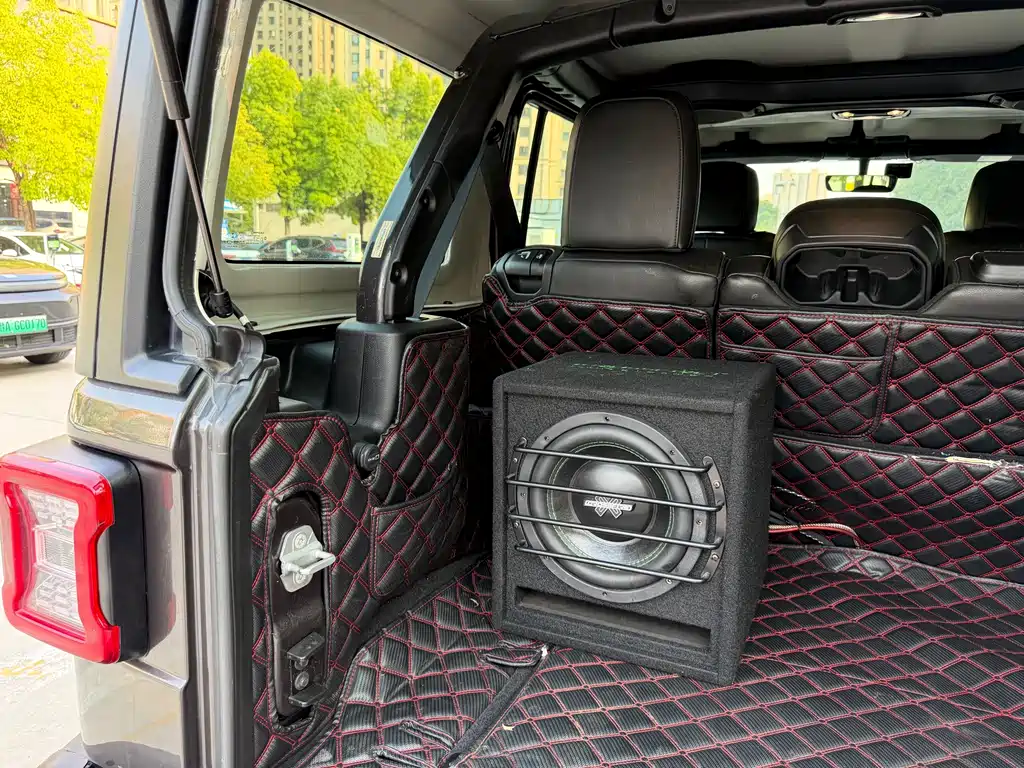 Jeep Wrangler 2021 — фото 17