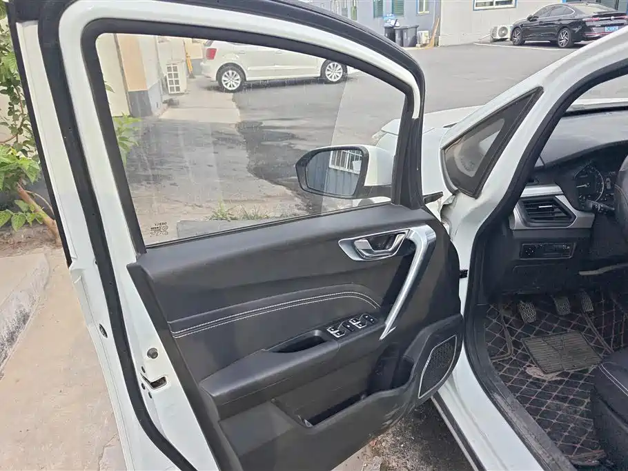 Geely Vision X3 2020