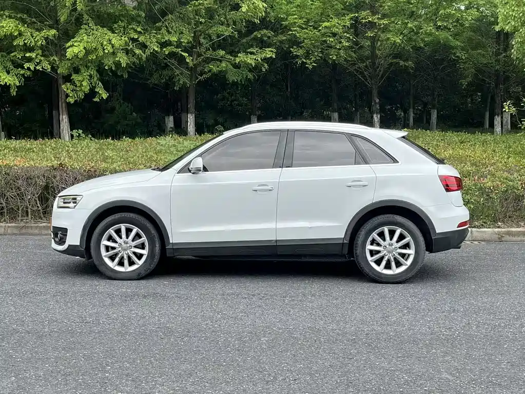 Audi Q3 2015 — фото 4