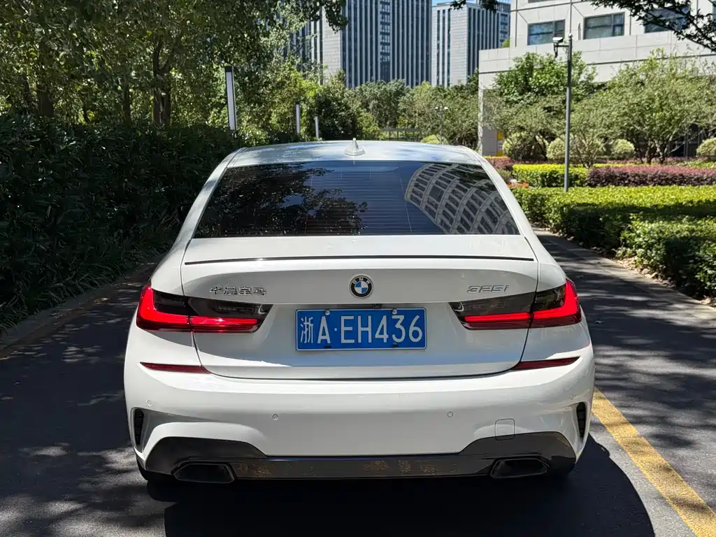 BMW 3 Series 2022