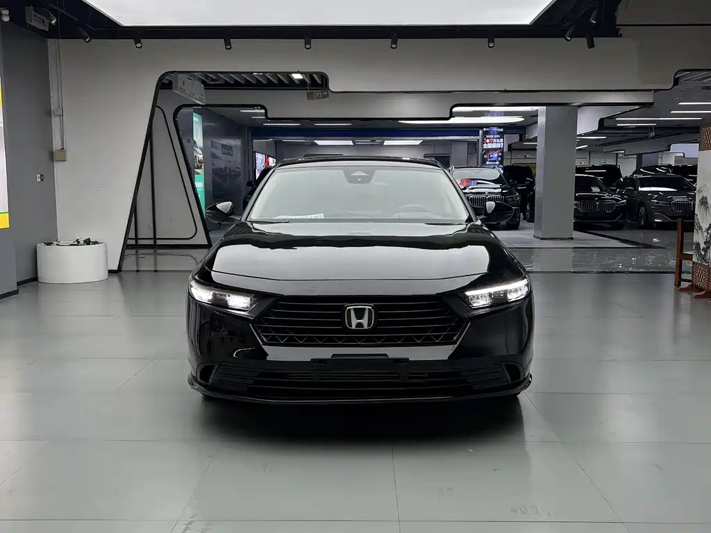 Honda Accord 2025 — фото 2