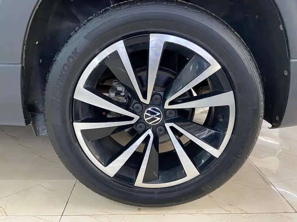 Volkswagen Tharu 2022 — фото 10