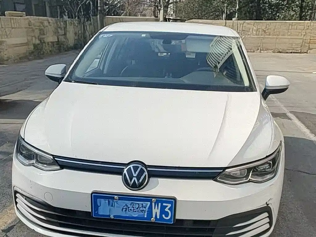 Volkswagen Golf 2023