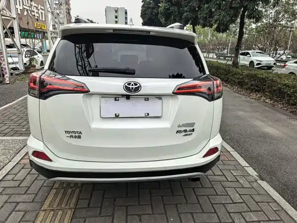 Toyota RAV4 2018